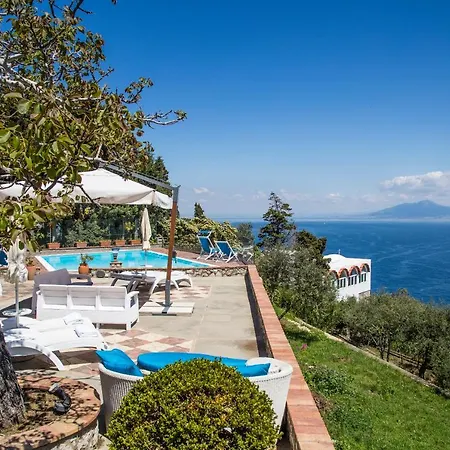 Carolina 3* Capri