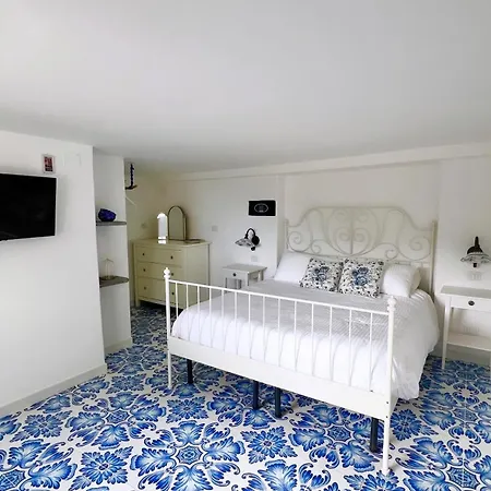 Guest house Carolina 3*