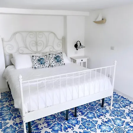 Carolina Guest house 3*