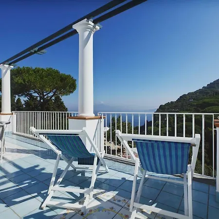 Guest house Carolina 3*